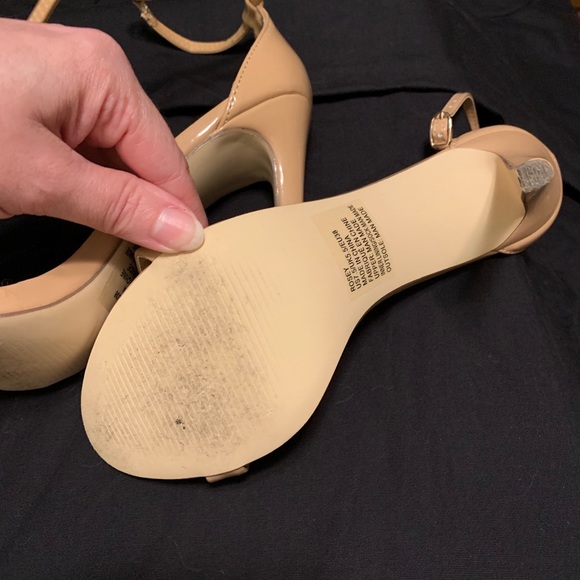 Just Fab Rosey heels - Picture 5 of 11